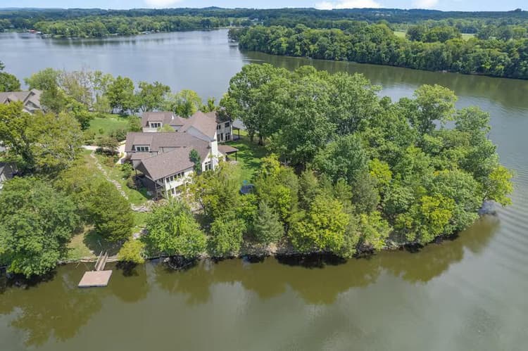 Kairos Estate peninsula on Old Hickory Lake